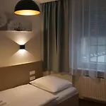 Hbf Garni Hotel 3*