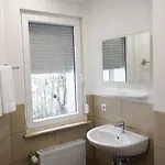 Hotel Hbf Garni 3*