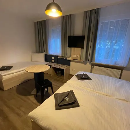 Hbf Garni Hotel