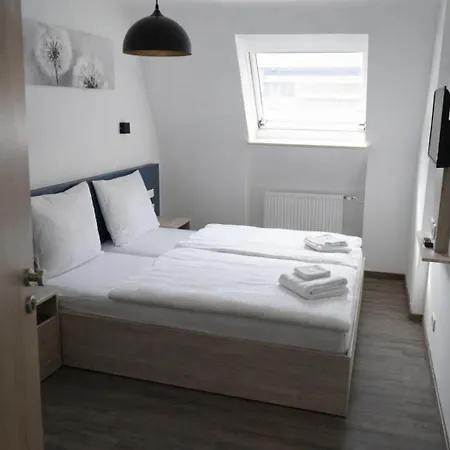 Hotel Hbf Garni