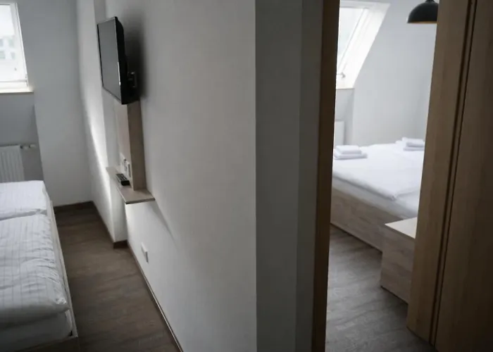 Hbf Garni Hotel 3*