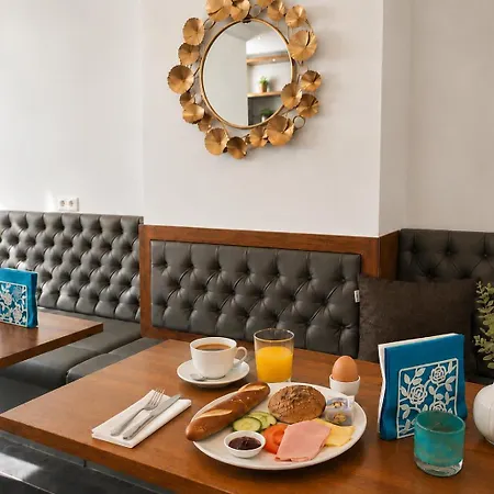 Otel Hauptbahnhof 3*
